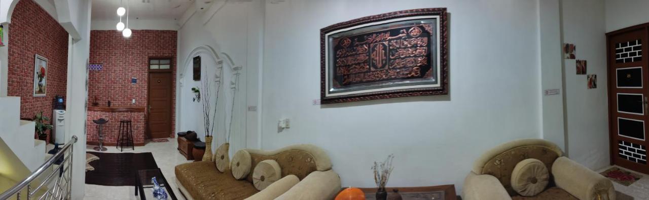 Kana Hasya Homestay "Rumoh Jamee" Meulaboh 외부 사진